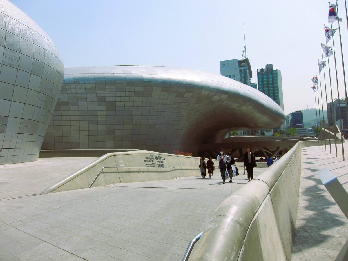 Seoul - Zaha Hadid's building - the DDP (Dongdaemun Design Plaza) cultural center